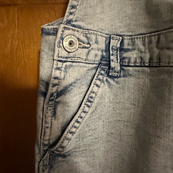 *NEW W/Tag Girls OshKosh Light Fade Blue Jeans Denim Overalls Jumper Dress - Picture 4 of 5